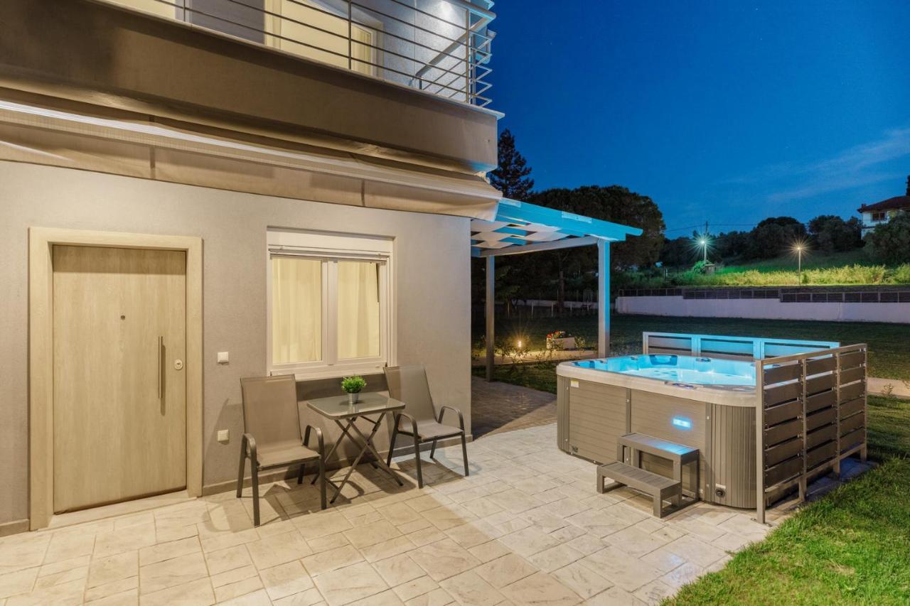 V Luxury Apartments Posidi Εξωτερικό φωτογραφία