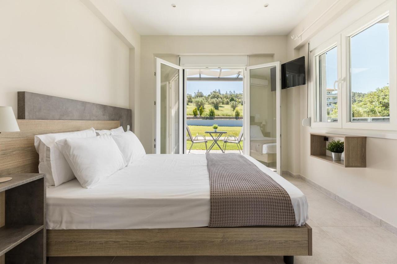 V Luxury Apartments Posidi Εξωτερικό φωτογραφία