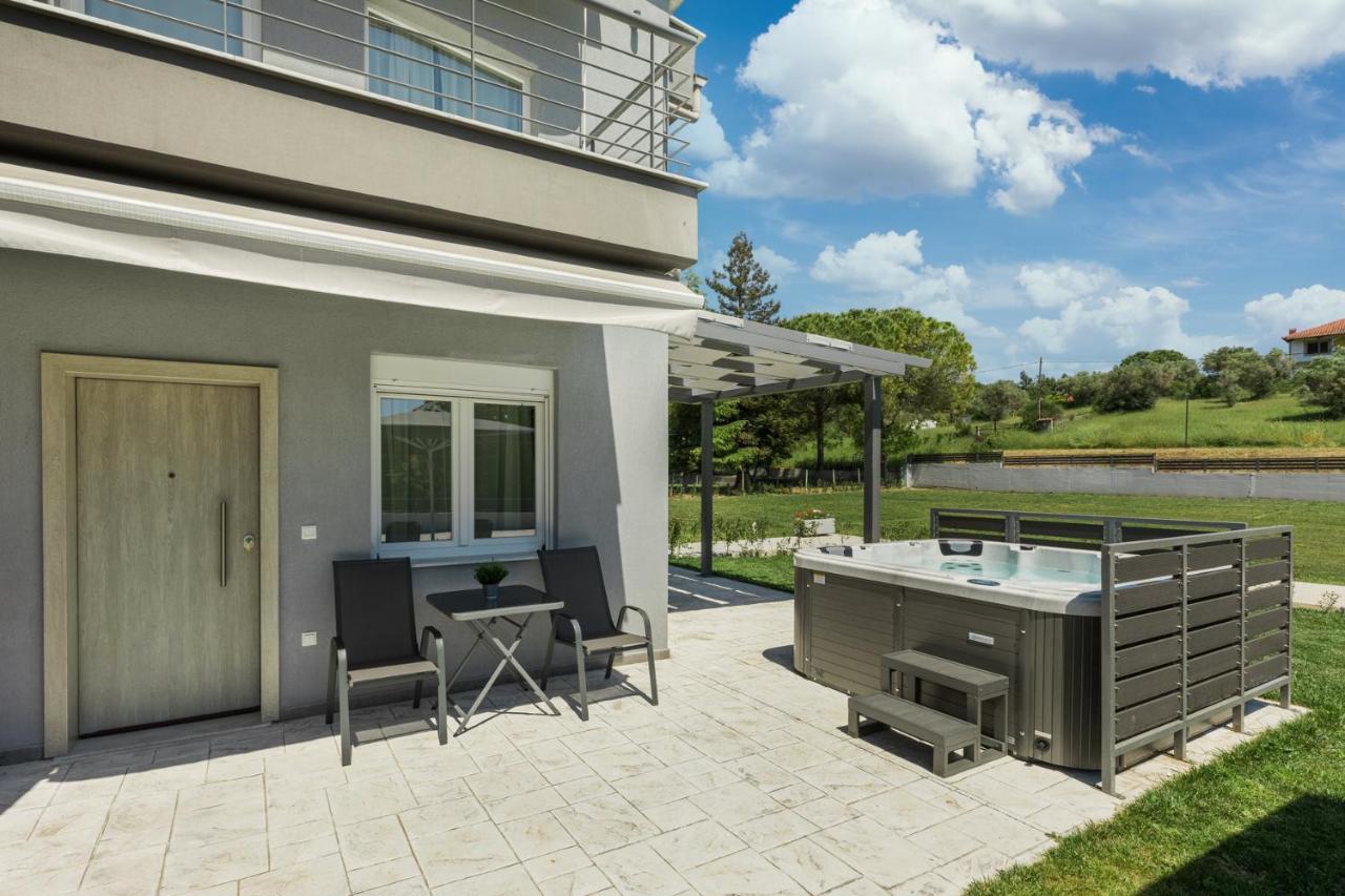 V Luxury Apartments Posidi Εξωτερικό φωτογραφία
